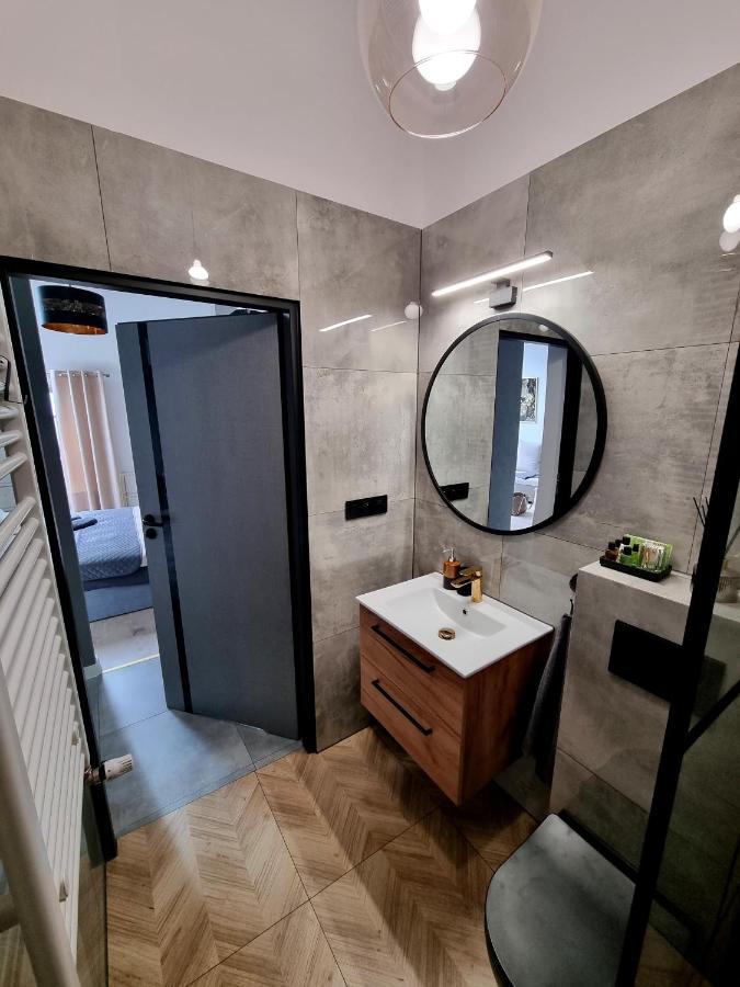 Apartament Miodowa Street Parking Free คราคูฟ ภายนอก รูปภาพ